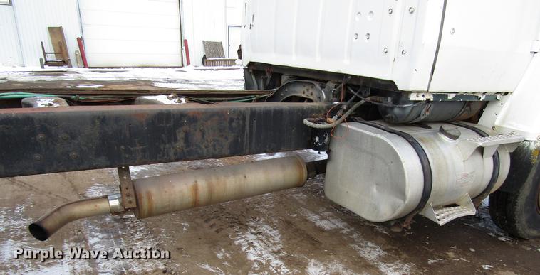 image for item DD3939 1979 Ford 8000 truck cab and chassis