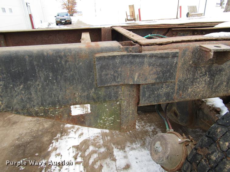 image for item DD3939 1979 Ford 8000 truck cab and chassis