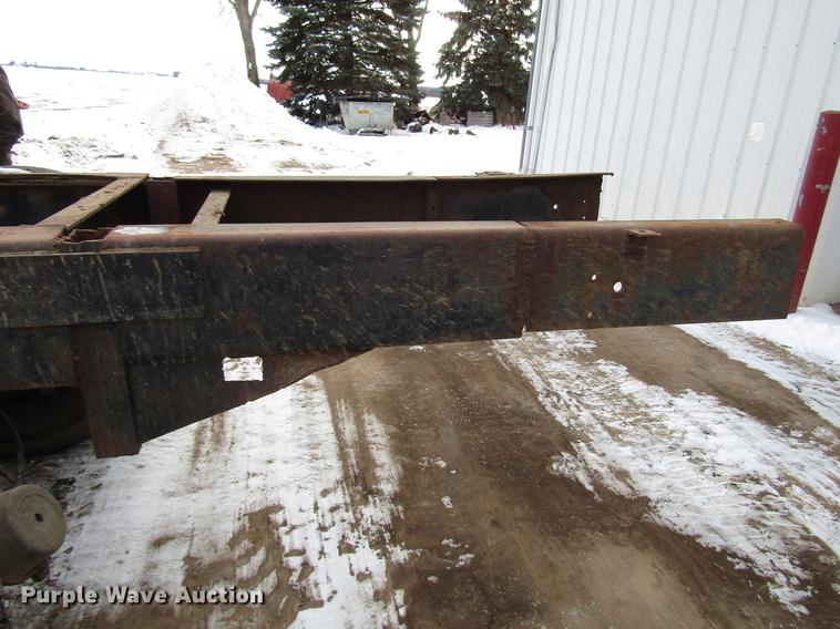 image for item DD3939 1979 Ford 8000 truck cab and chassis