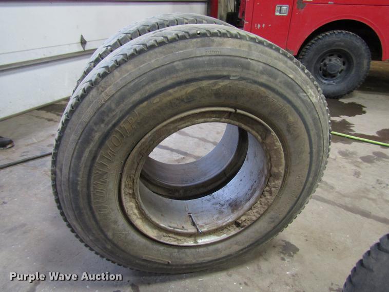 image for item DD4421 Non-steerable tag axle