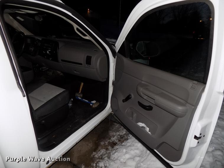 image for item DE7551 2007 Chevrolet Silverado 1500 pickup truck