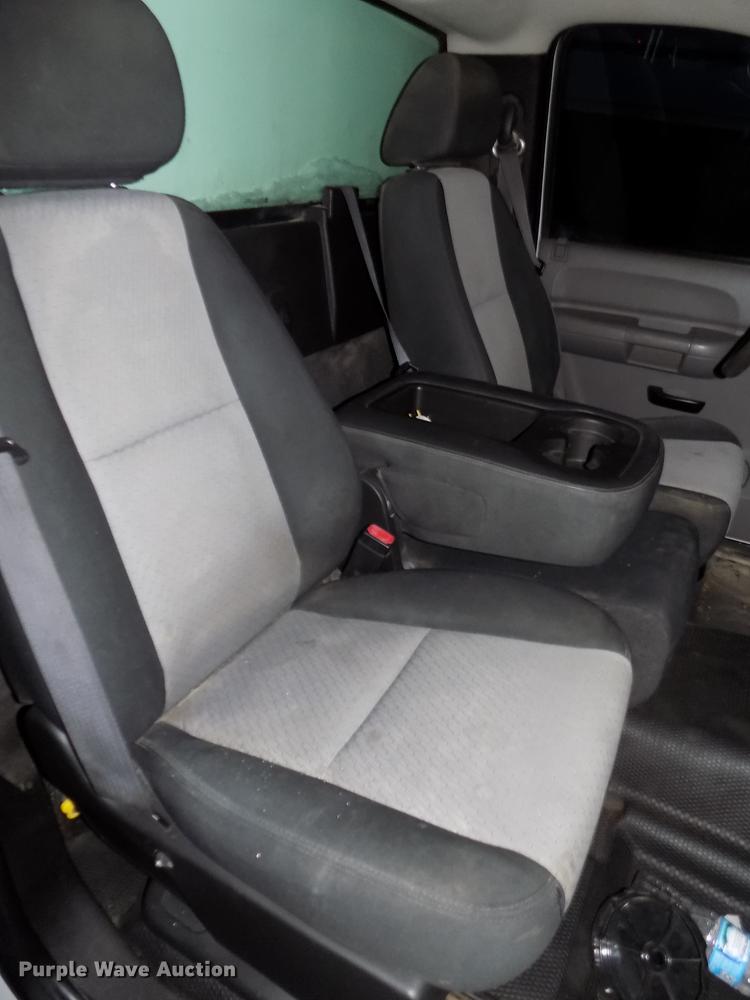 image for item DE7551 2007 Chevrolet Silverado 1500 pickup truck