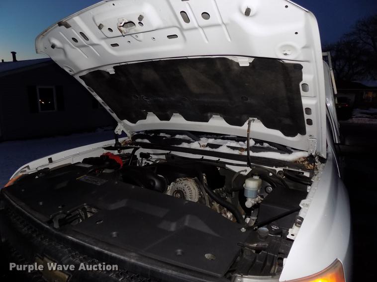 image for item DE7551 2007 Chevrolet Silverado 1500 pickup truck