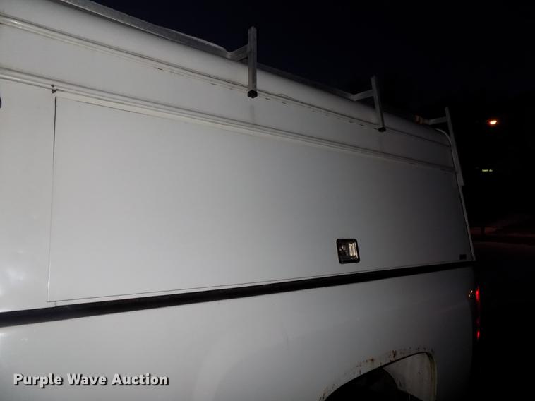 image for item DE7551 2007 Chevrolet Silverado 1500 pickup truck