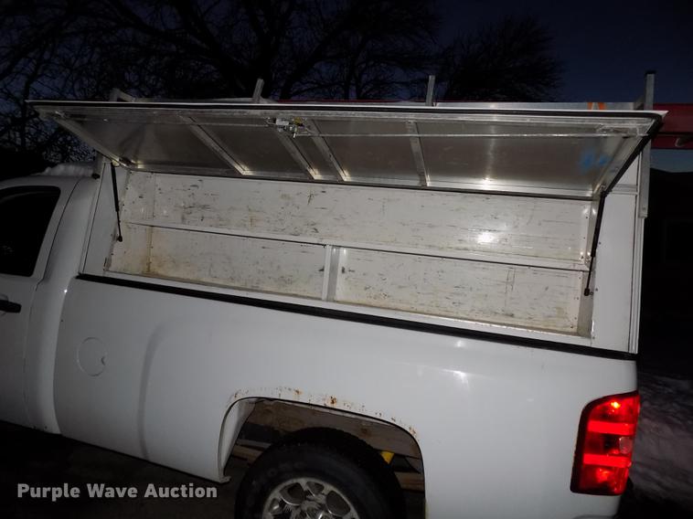 image for item DE7551 2007 Chevrolet Silverado 1500 pickup truck