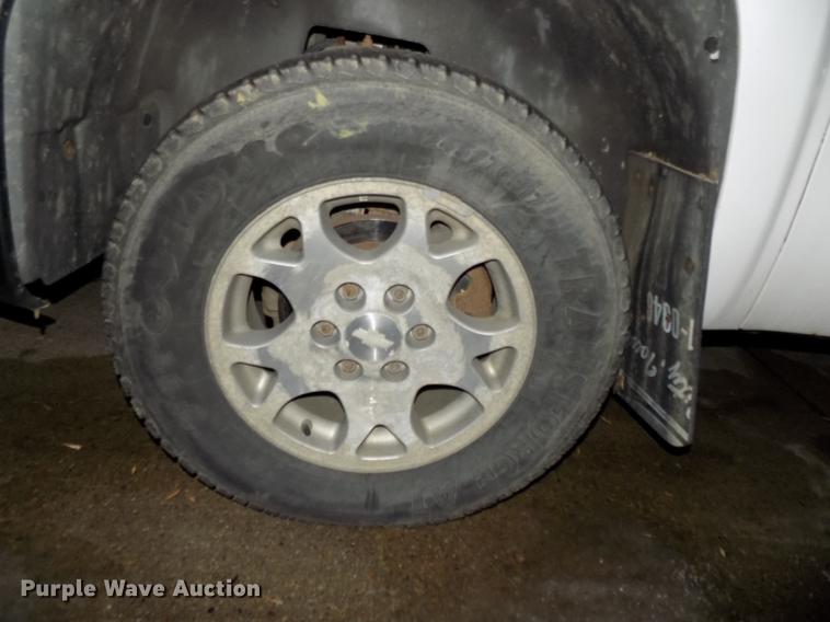 image for item DE7551 2007 Chevrolet Silverado 1500 pickup truck