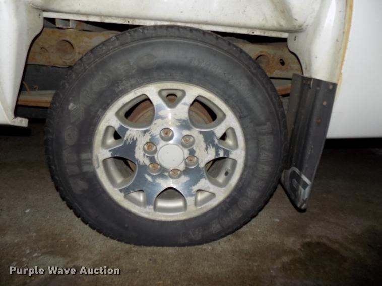 image for item DE7551 2007 Chevrolet Silverado 1500 pickup truck