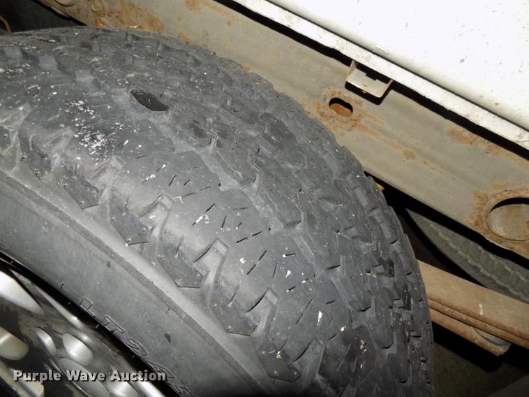 image for item DE7551 2007 Chevrolet Silverado 1500 pickup truck