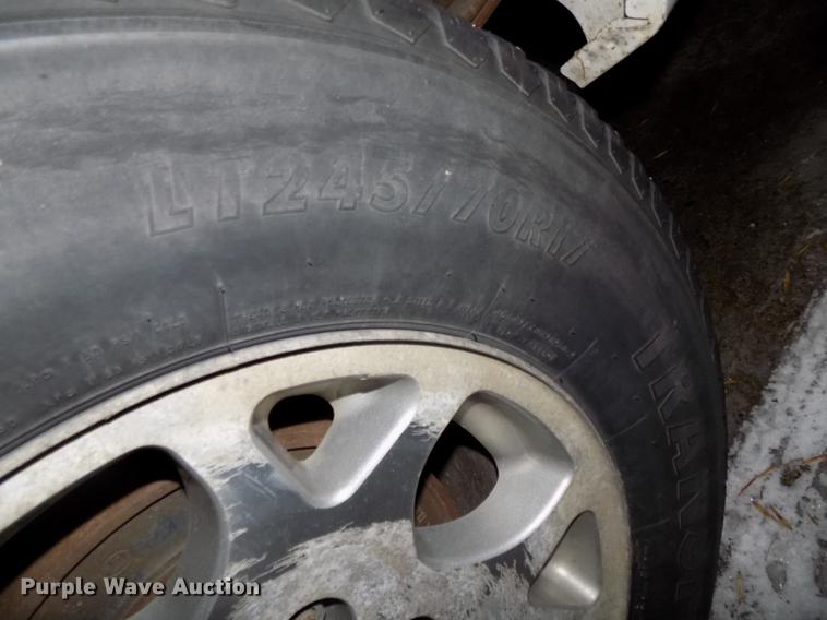 image for item DE7551 2007 Chevrolet Silverado 1500 pickup truck