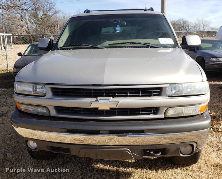 image for item DF1326 2004 Chevrolet Tahoe SUV