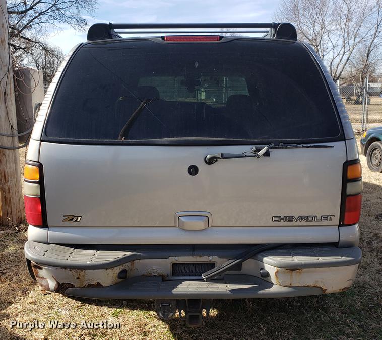 image for item DF1326 2004 Chevrolet Tahoe SUV