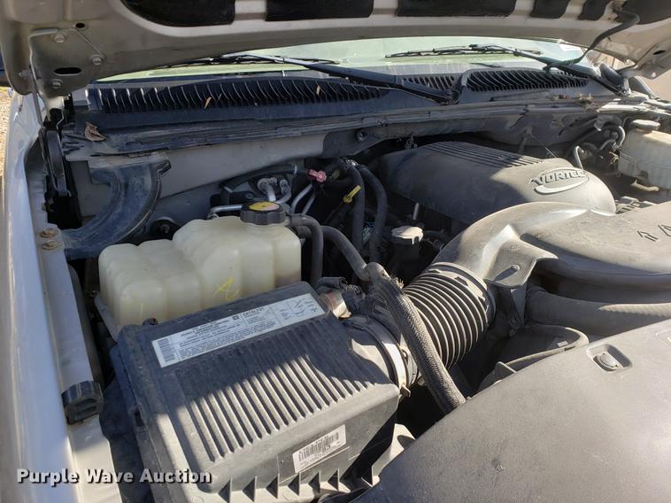 image for item DF1326 2004 Chevrolet Tahoe SUV