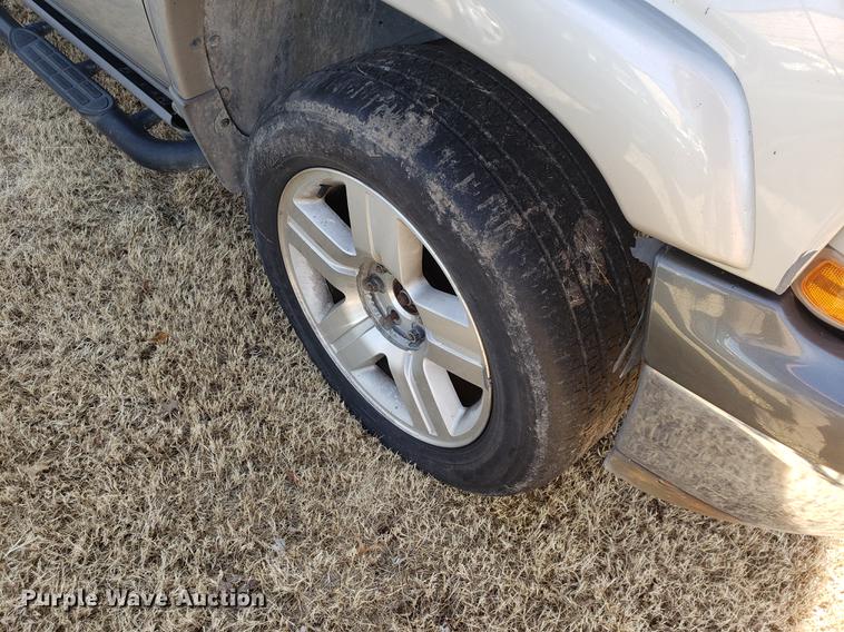 image for item DF1326 2004 Chevrolet Tahoe SUV