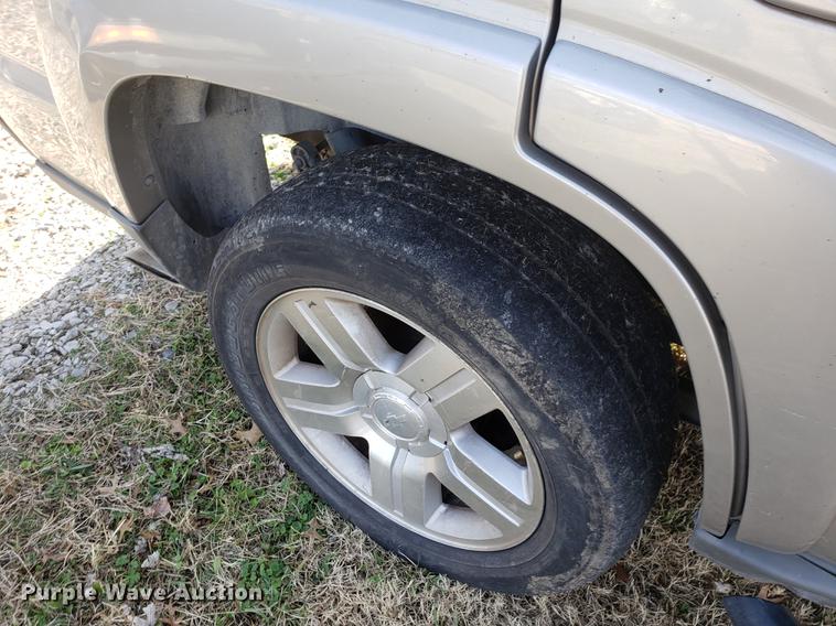 image for item DF1326 2004 Chevrolet Tahoe SUV