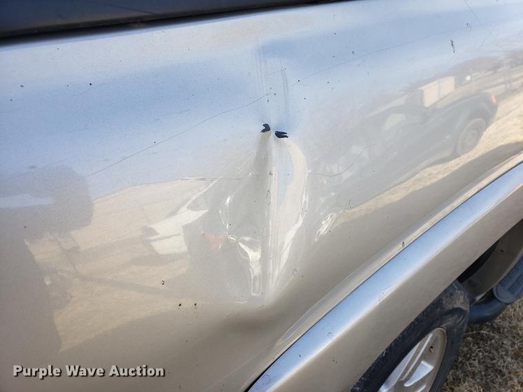 image for item DF1326 2004 Chevrolet Tahoe SUV