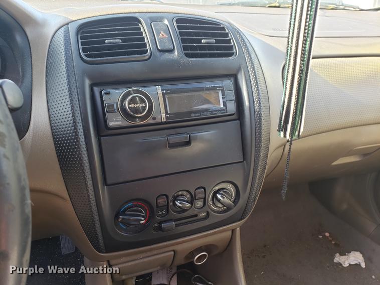 image for item DF1327 2000 Mazda Protege