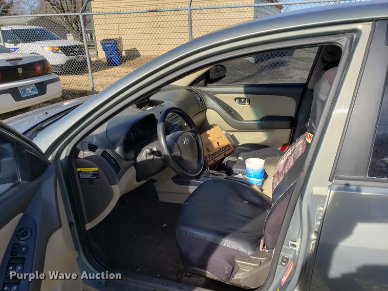 image for item DF1329 2010 Hyundai Elantra