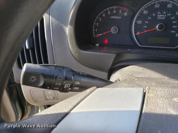 image for item DF1329 2010 Hyundai Elantra