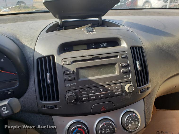 image for item DF1329 2010 Hyundai Elantra