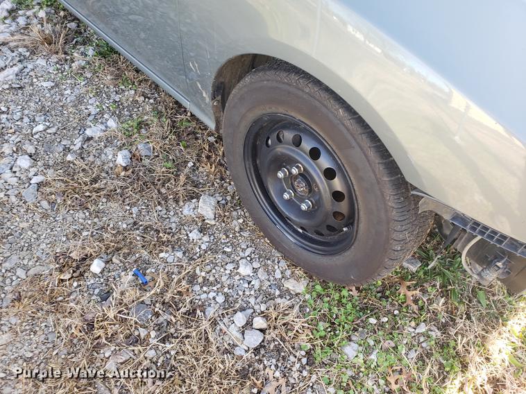 image for item DF1329 2010 Hyundai Elantra