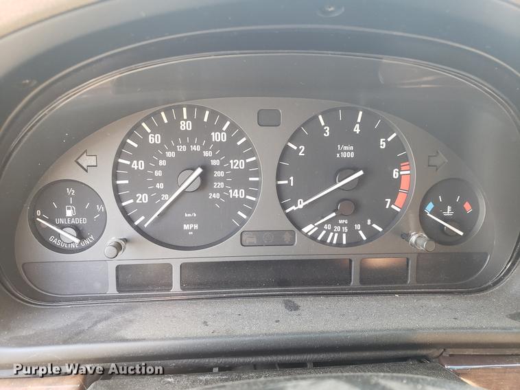 image for item DF1331 2000 BMW 540i