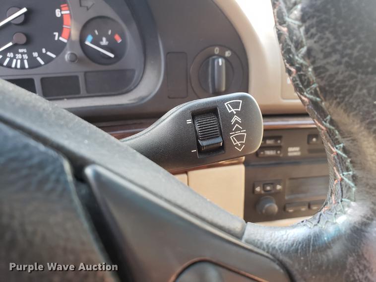 image for item DF1331 2000 BMW 540i