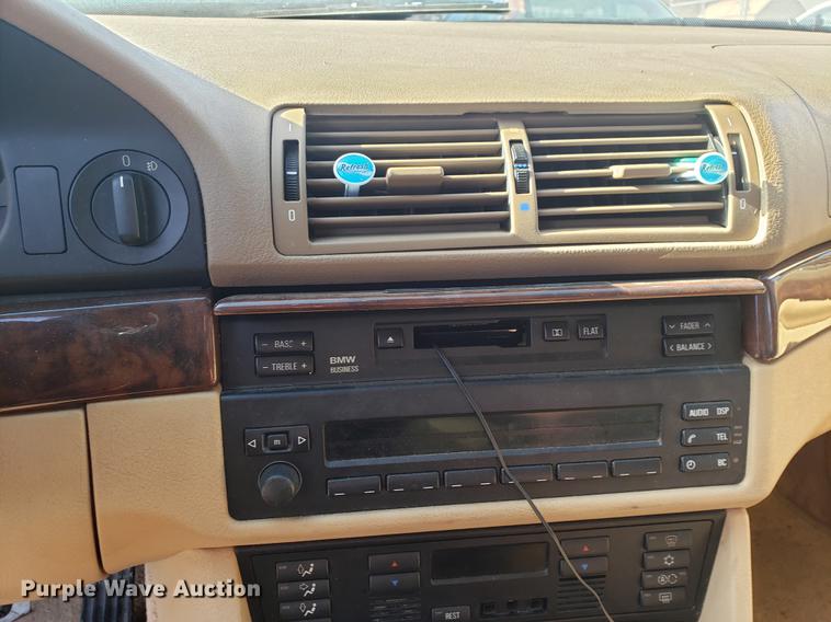 image for item DF1331 2000 BMW 540i