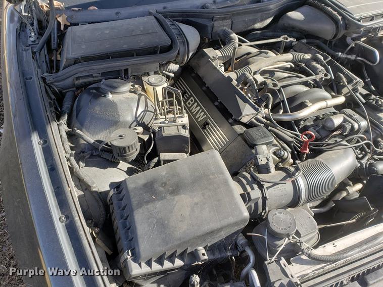 image for item DF1331 2000 BMW 540i