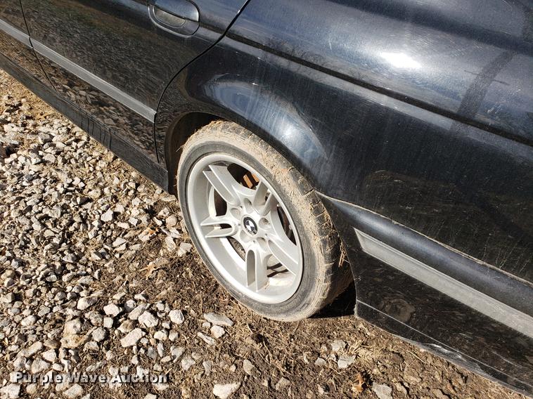 image for item DF1331 2000 BMW 540i