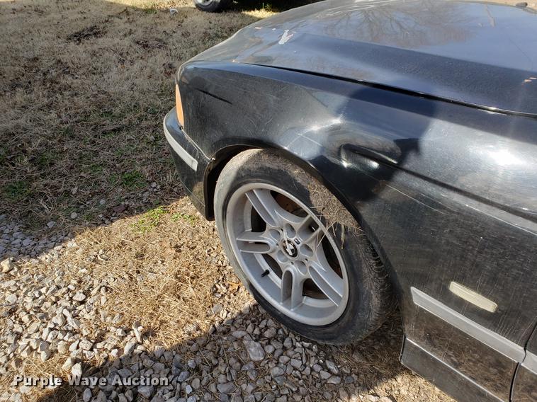 image for item DF1331 2000 BMW 540i