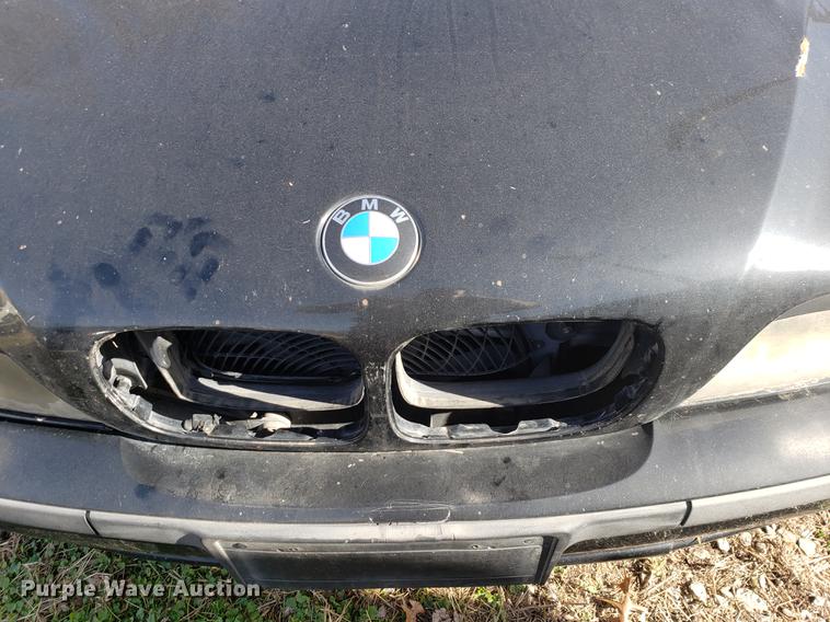 image for item DF1331 2000 BMW 540i