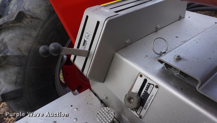 image for item DF1744 1970 Massey Ferguson 1080 tractor