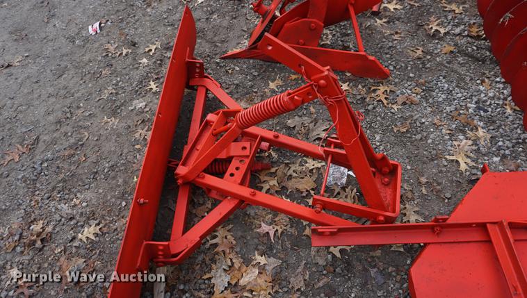 image for item DF1746 1957 International Cub Lowboy tractor