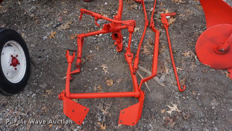 image for item DF1746 1957 International Cub Lowboy tractor