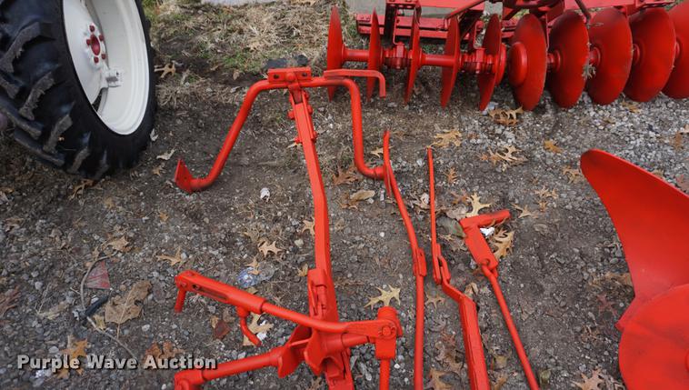 image for item DF1746 1957 International Cub Lowboy tractor