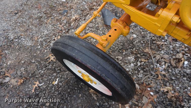 image for item DF1747 1957 International Cub Lowboy tractor