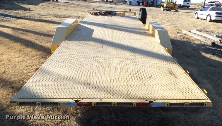 image for item DF2880 2017 Stateline TE222 utility trailer