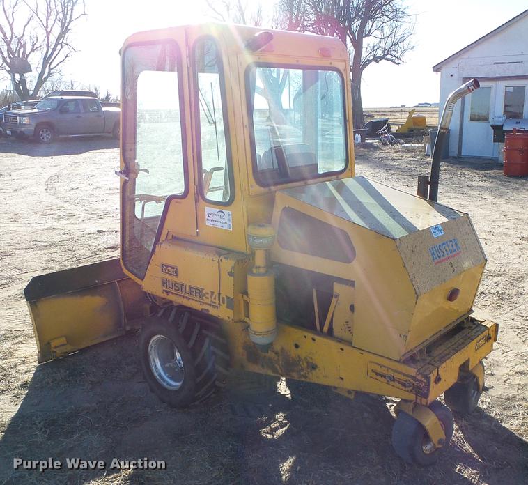 image for item DF2881 1988 Hustler Excel 340 lawn mower