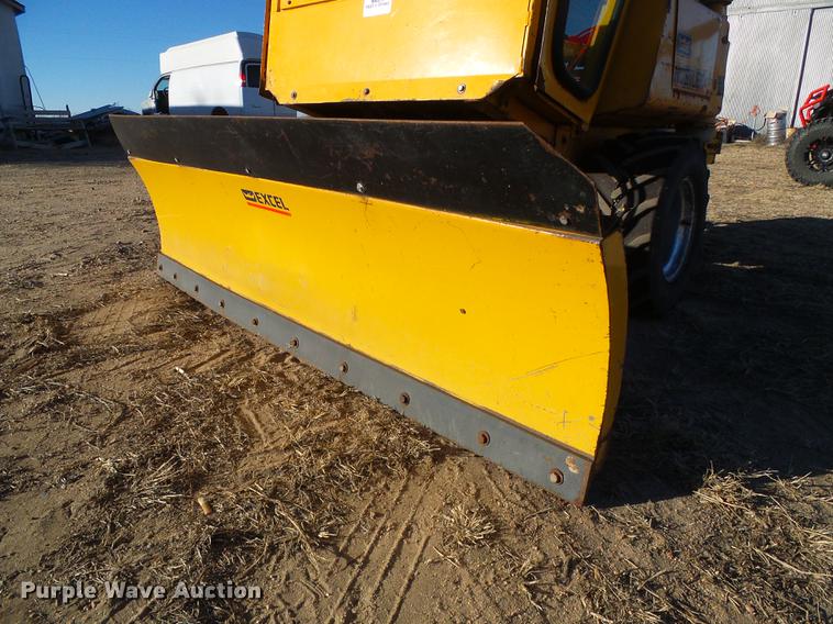 image for item DF2881 1988 Hustler Excel 340 lawn mower