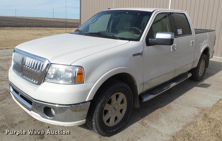 image for item DF2885 2008 Lincoln Mark LT SUV