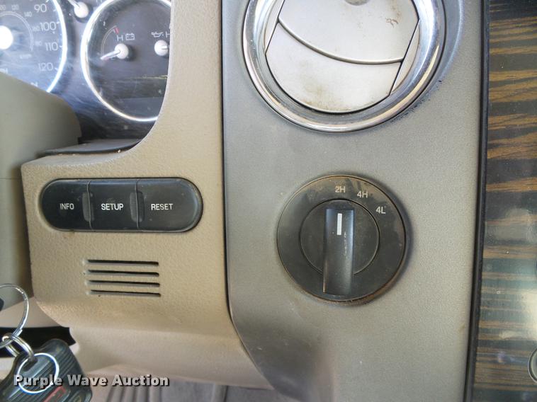 image for item DF2885 2008 Lincoln Mark LT SUV