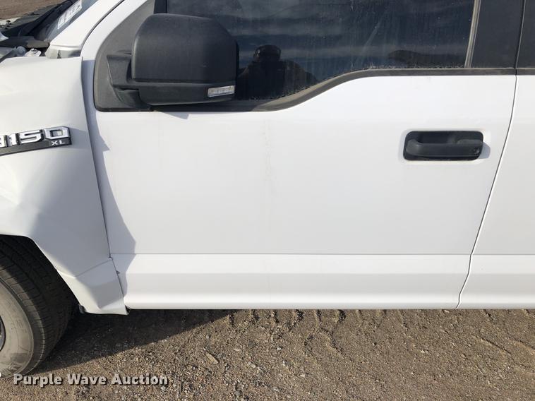 image for item DG2901 2015 Ford F150 SuperCrew pickup truck
