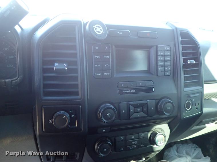 image for item DG2901 2015 Ford F150 SuperCrew pickup truck