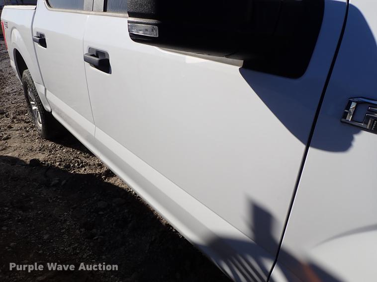 image for item DG2901 2015 Ford F150 SuperCrew pickup truck