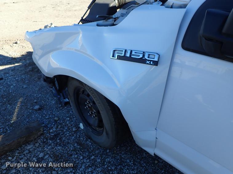 image for item DG2901 2015 Ford F150 SuperCrew pickup truck