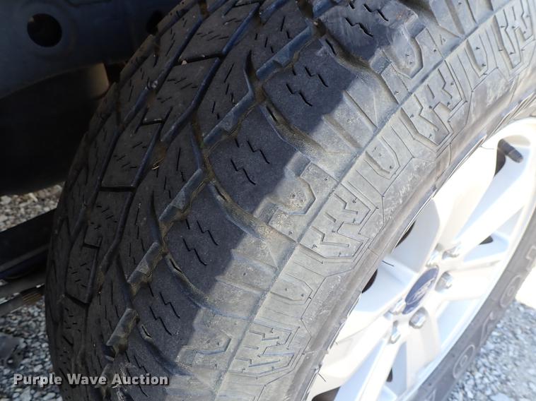 image for item DG2901 2015 Ford F150 SuperCrew pickup truck