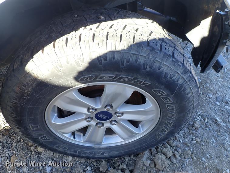 image for item DG2901 2015 Ford F150 SuperCrew pickup truck