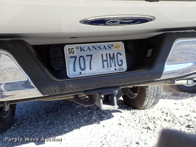 image for item DG2901 2015 Ford F150 SuperCrew pickup truck