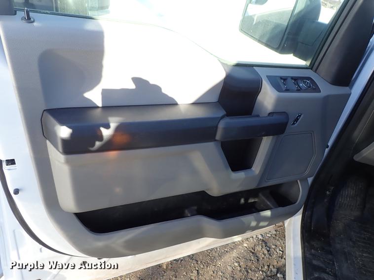 image for item DG2902 2018 Ford F150 SuperCrew pickup truck