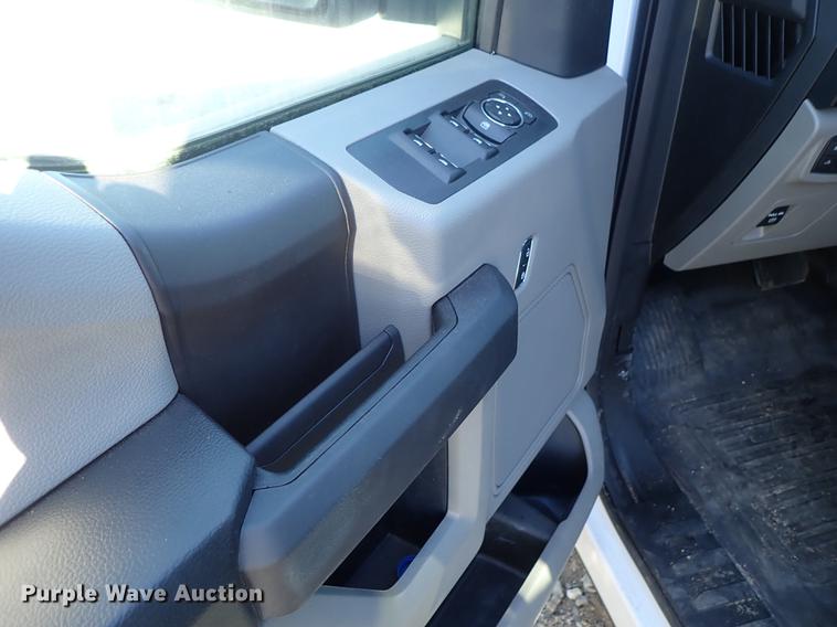 image for item DG2902 2018 Ford F150 SuperCrew pickup truck